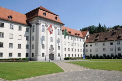 Regierungsgebäude Sommer 2